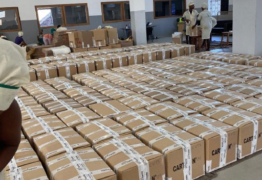 Cartons de vanille en zone de conditionnement